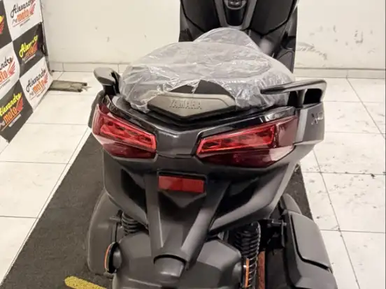 YAMAHA-XMAX 300 CONNECTED ABS YAMAHA-XMAX 300 CONNECTED ABS-2026
