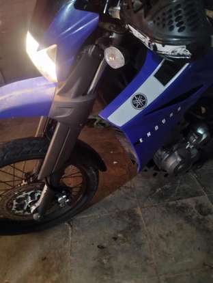 YAMAHA-XT 660R-2011