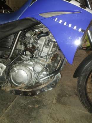YAMAHA-XT 660R-2011