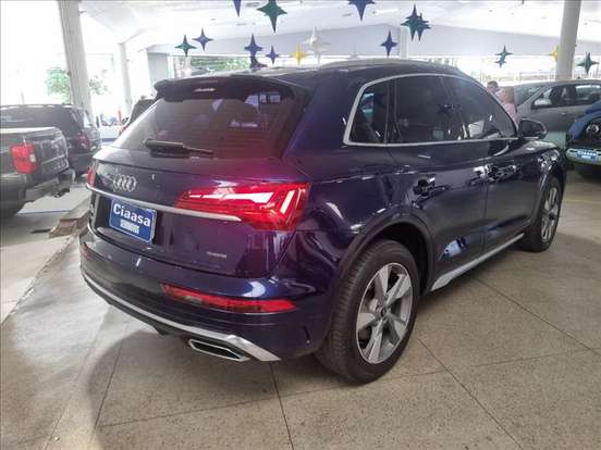 AUDI-Q5-2022