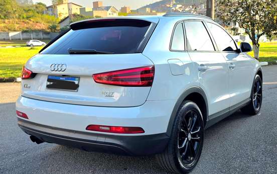 AUDI-Q3-2.0 TFSI AMBITION QUATTRO 4P GASOLINA S TRONIC AUDI-Q3-2012