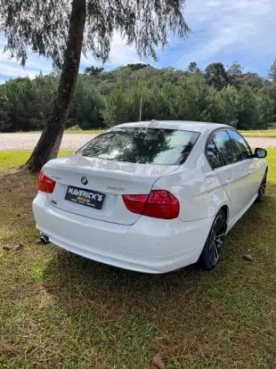 BMW-320i-2.0 16V GASOLINA 4P AUTOMÁTICO BMW-320i-2011
