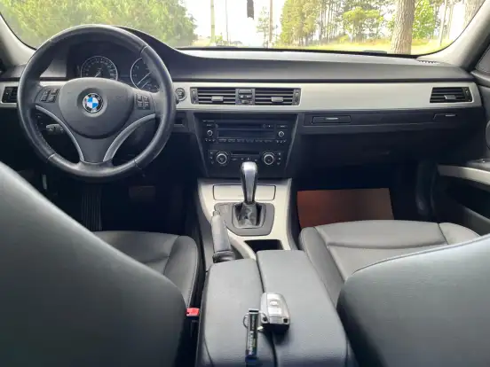 BMW-320i-2.0 16V GASOLINA 4P AUTOMÁTICO BMW-320i-2011