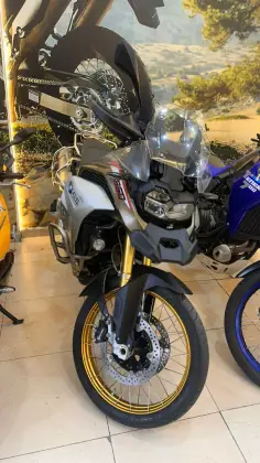 BMW F 850 GS ADVENTURE PREMIUM BMW F 850 GS ADVENTURE PREMIUM