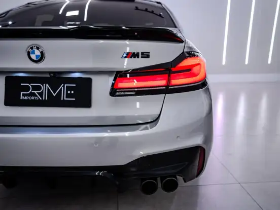 BMW-M5-4.4 V8 TWIN POWER M XDRIVE STEPTRONIC BMW-M5-2018