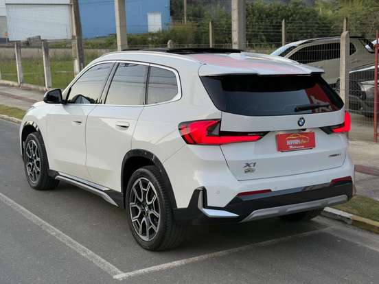 BMW-X1-2.0 16V TURBO GASOLINA SDRIVE20I X-LINE STEPTRONIC BMW-X1-2024