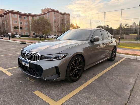 BMW-320i-2.0 16V TURBO FLEX M SPORT AUTOMÁTICO BMW-320i-2022