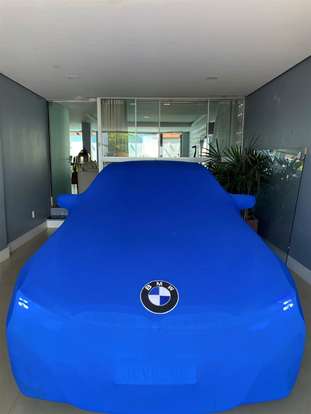 BMW-320i-2020