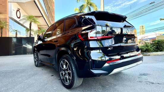 BMW-X1-2024