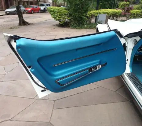CHEVROLET-CORVETTE-1968