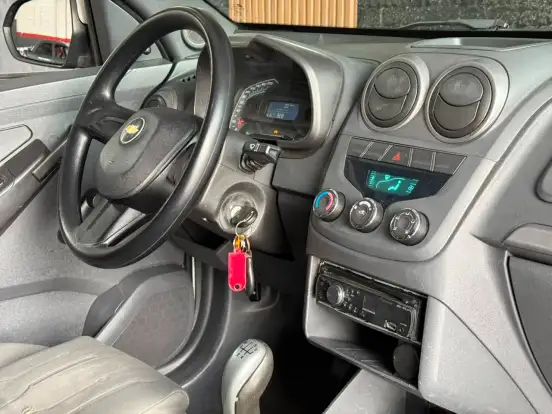 CHEVROLET-MONTANA-1.4 MPFI LS CS 8V FLEX 2P MANUAL CHEVROLET-MONTANA-2013