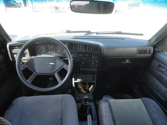 CHEVROLET-MONZA-1990