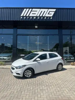 CHEVROLET ONIX 1.0 MPFI JOY 8V FLEX 4P MANUAL CHEVROLET ONIX 1.0 MPFI JOY 8V FLEX 4P MANUAL
