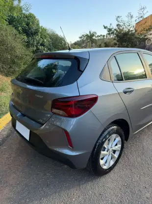 CHEVROLET-ONIX-2020