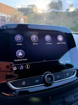 CHEVROLET-ONIX-2020