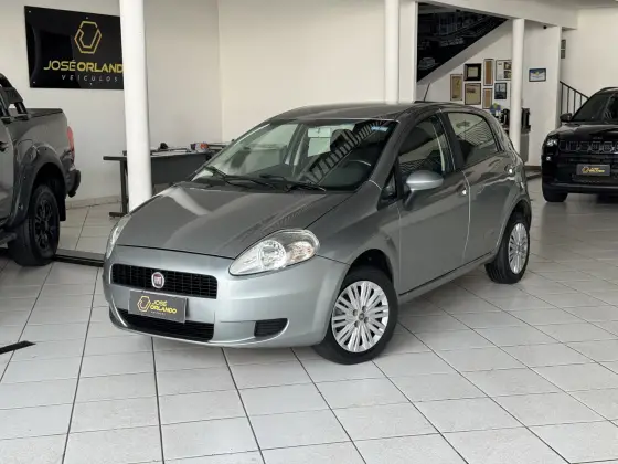 FIAT PUNTO 1.4 ATTRACTIVE 8V FLEX 4P MANUAL