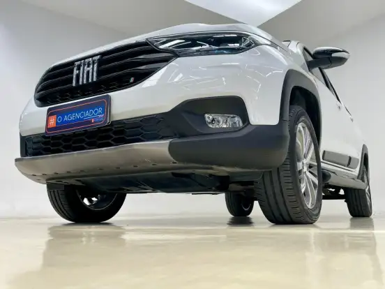 FIAT-STRADA-2024