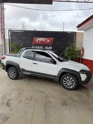 FIAT STRADA 1.8 MPI ADVENTURE CD 16V FLEX 3P AUTOMATIZADO FIAT STRADA 1.8 MPI ADVENTURE CD 16V FLEX 3P AUTOMATIZADO