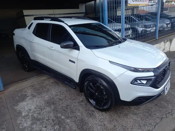 FIAT TORO 2.0 16V TURBO DIESEL ULTRA 4WD AT9