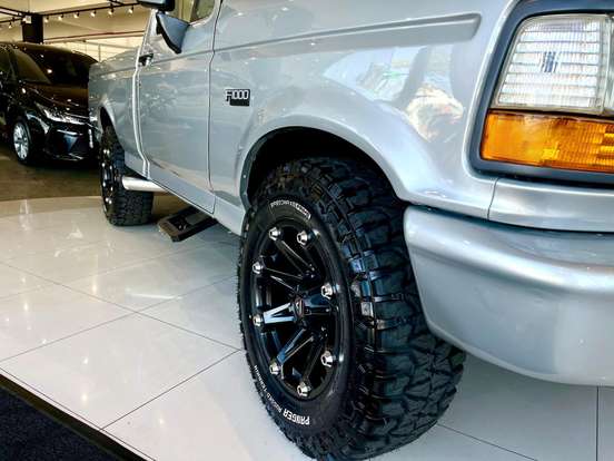 FORD-F-1000-1997