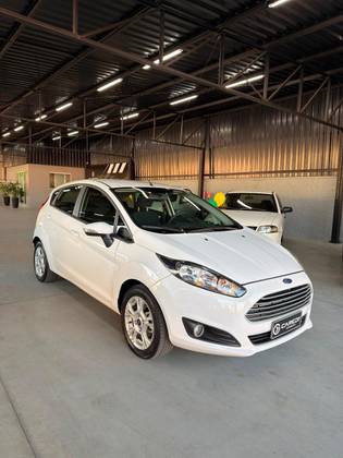 FORD FIESTA 1.6 SE HATCH 16V FLEX 4P POWERSHIFT