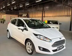 FORD FIESTA 1.6 SE HATCH 16V FLEX 4P POWERSHIFT FORD FIESTA 1.6 SE HATCH 16V FLEX 4P POWERSHIFT