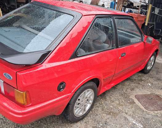 FORD-ESCORT-1991