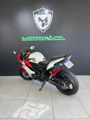 HONDA-CBR 600F-2013