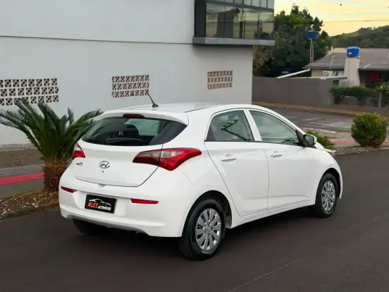 HYUNDAI-HB20-1.0 COMFORT 12V FLEX 4P MANUAL HYUNDAI-HB20-2016