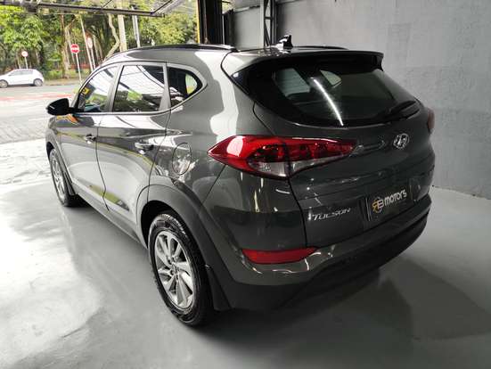 HYUNDAI-TUCSON-2020