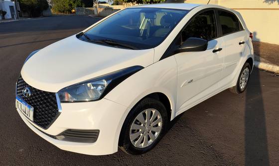 HYUNDAI HB20 1.0 UNIQUE 12V FLEX 4P MANUAL