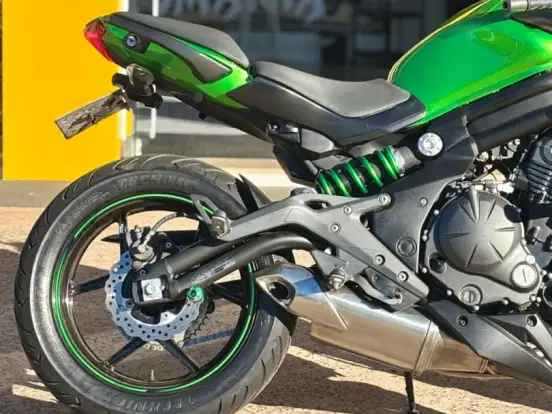 KAWASAKI-ER-6N KAWASAKI-ER-6N-2014