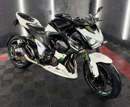 KAWASAKI Z800 