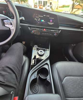 KIA-NIRO-2023