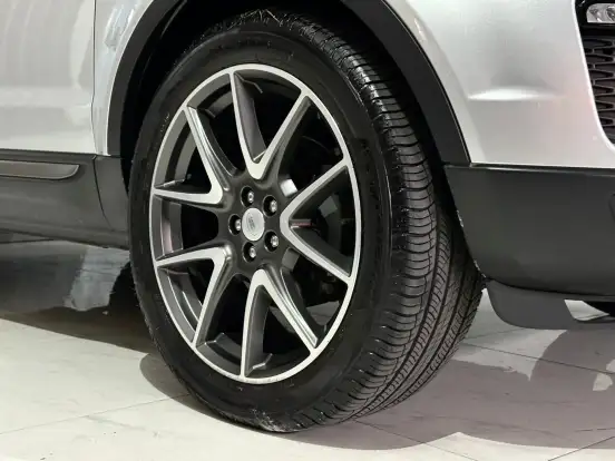 LAND ROVER-RANGE ROVER EVOQUE-2.0 SE 4WD 16V GASOLINA 4P AUTOMÁTICO LAND ROVER-RANGE ROVER EVOQUE-2015