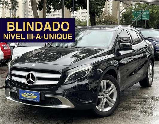 MERCEDES-BENZ-GLA 200-2017