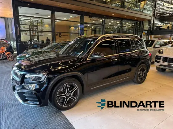 MERCEDES-BENZ GLB 220 2.0 MHEV AMG LINE 4MATIC 8G-DCT MERCEDES-BENZ GLB 220 2.0 MHEV AMG LINE 4MATIC 8G-DCT
