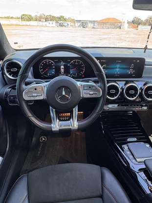 MERCEDES-BENZ-A 35 AMG-2020