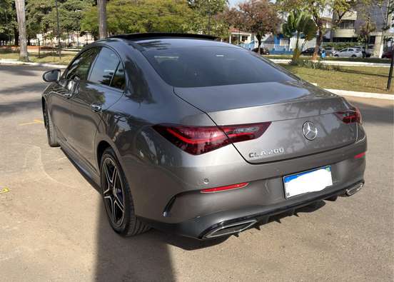 MERCEDES-BENZ-CLA 200-2024