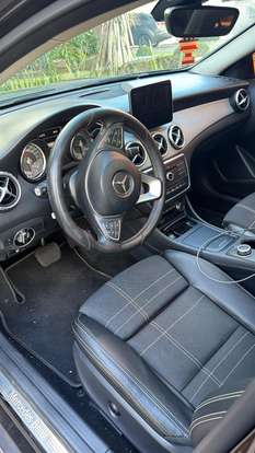 MERCEDES-BENZ-GLA 200-2016