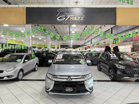 MITSUBISHI OUTLANDER 2.0 COMFORT 16V GASOLINA 4P AUTOMÁTICO