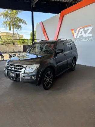 MITSUBISHI PAJERO FULL 3.2 HPE 4X4 16V TURBO INTERCOOLER DIESEL LEGEND EDITION 4P AUTOMÁTICO