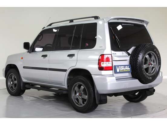 MITSUBISHI-PAJERO IO-2001