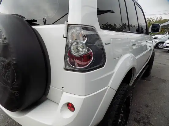 MITSUBISHI-PAJERO TR4-2.0 4X4 16V 140CV FLEX 4P AUTOMÁTICO MITSUBISHI-PAJERO TR4-2011