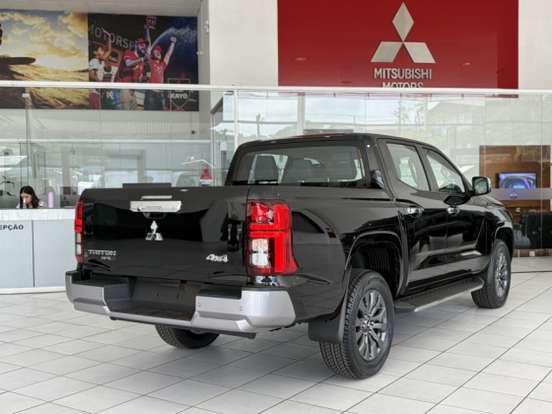MITSUBISHI-TRITON-2.4 BITURBO DIESEL CD HPE-S 4X4 AUTOMÁTICO MITSUBISHI-TRITON-2026
