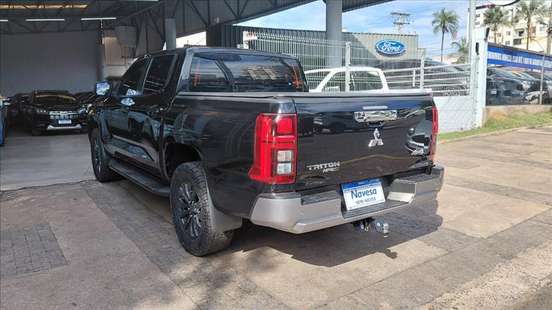 MITSUBISHI-TRITON-2.4 BITURBO DIESEL CD HPE-S 4X4 AUTOMÁTICO MITSUBISHI-TRITON-2025