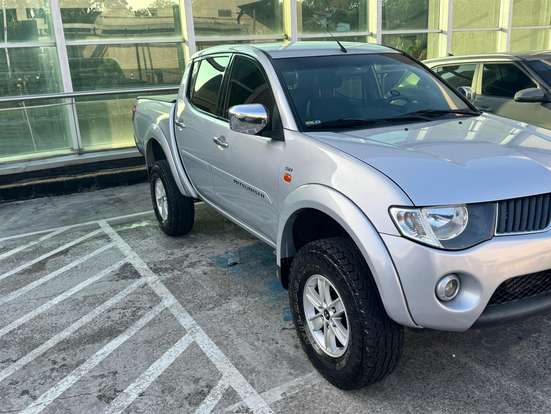 MITSUBISHI-L200-2.5 GL 4X4 CD 8V TURBO DIESEL 4P MANUAL MITSUBISHI-L200-2010