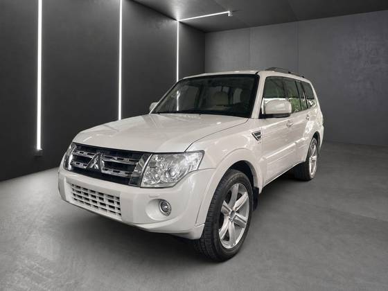 MITSUBISHI PAJERO FULL 3.2 HPE 4X4 16V TURBO INTERCOOLER DIESEL 4P AUTOMÁTICO