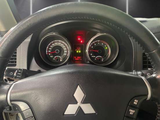 MITSUBISHI-PAJERO FULL-3.2 HPE 4X4 16V TURBO INTERCOOLER DIESEL 4P AUTOMÁTICO MITSUBISHI-PAJERO FULL-2014