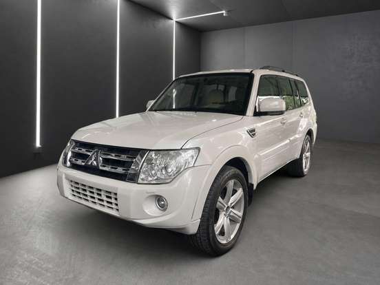 MITSUBISHI-PAJERO FULL-3.2 HPE 4X4 16V TURBO INTERCOOLER DIESEL 4P AUTOMÁTICO MITSUBISHI-PAJERO FULL-2014